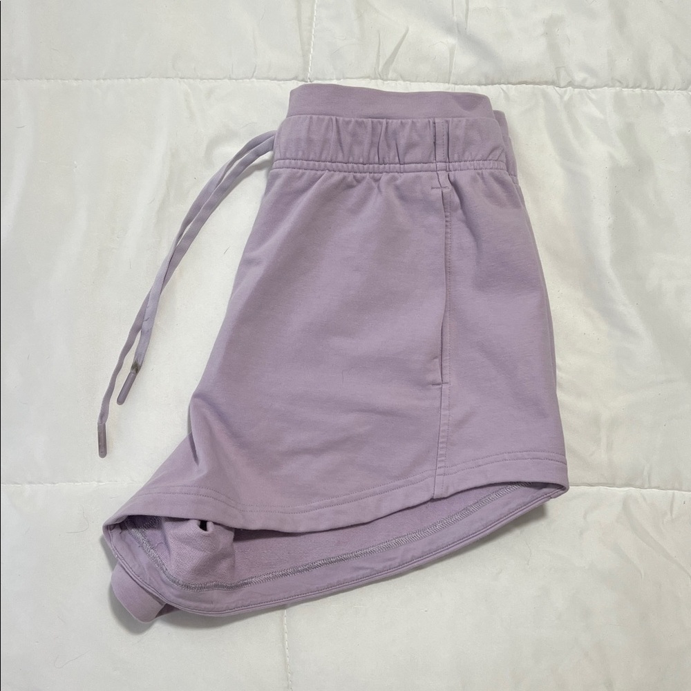 Lululemon Shorts size 6
